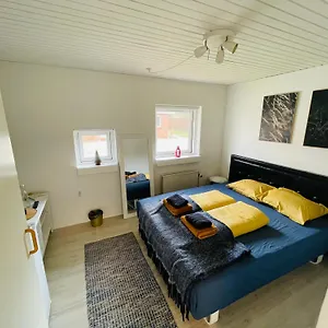 https://1-private-room-in-billund.aarhushotels.net