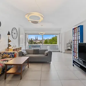 https://citys-best-view-fully-renovated-spacious-2-bedroom.luxembourghotelsguide.com