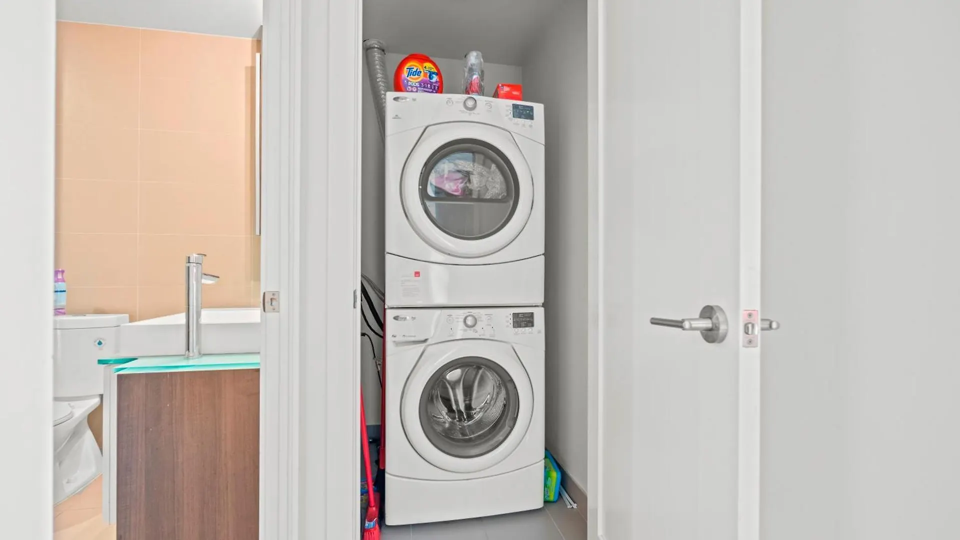 Globalstay Modern Downtown Apartment Toronto